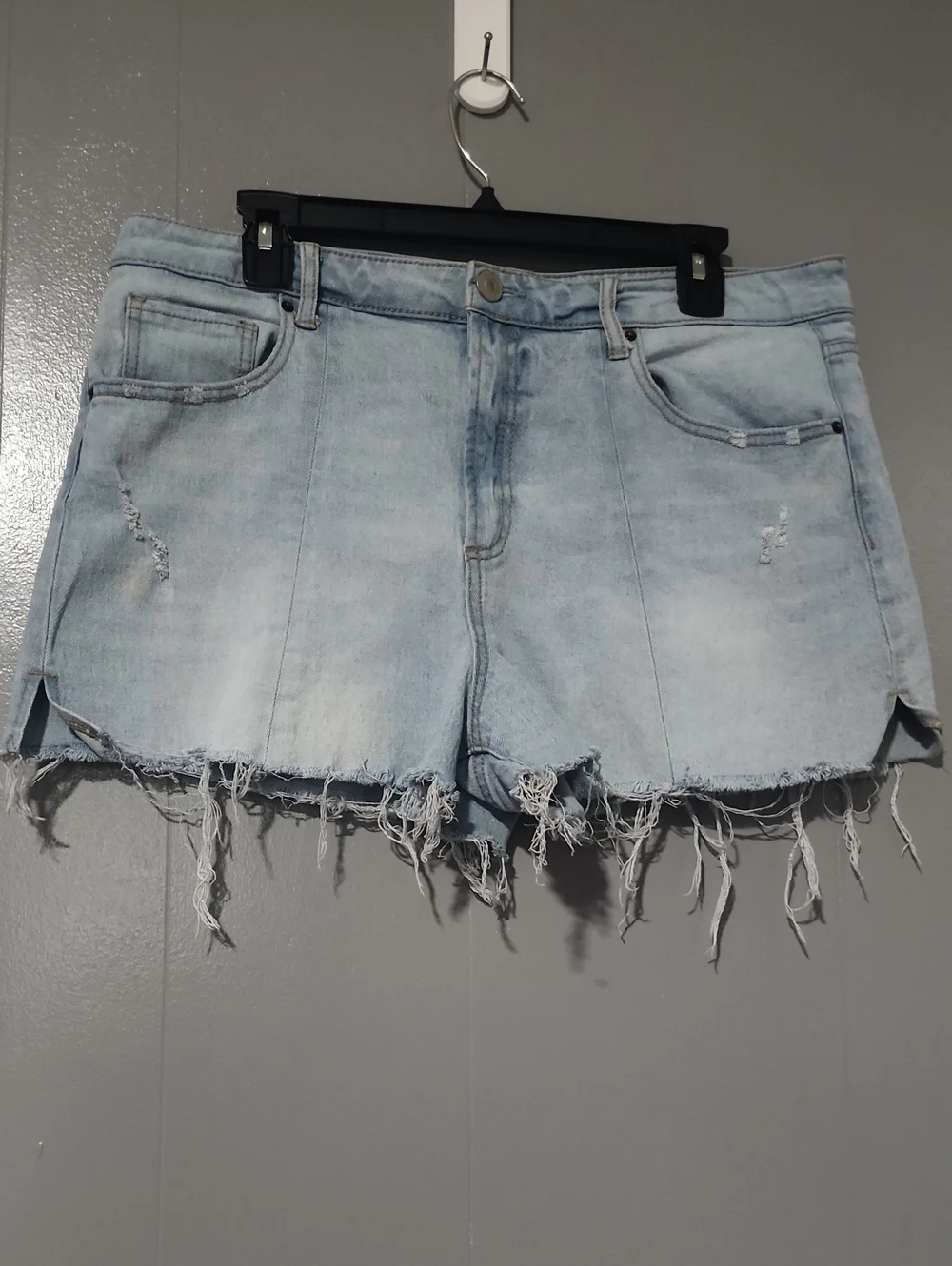 No Boundaries Light Blue Distressed Denim Shorts